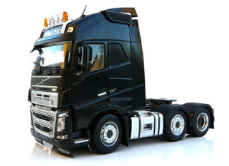 VOLVO FH16 6X2 SVART